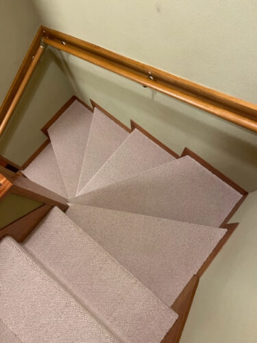 階段カーペット